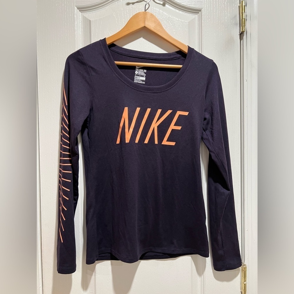 Nike Womens Dri-Fit Fitness Tee size small